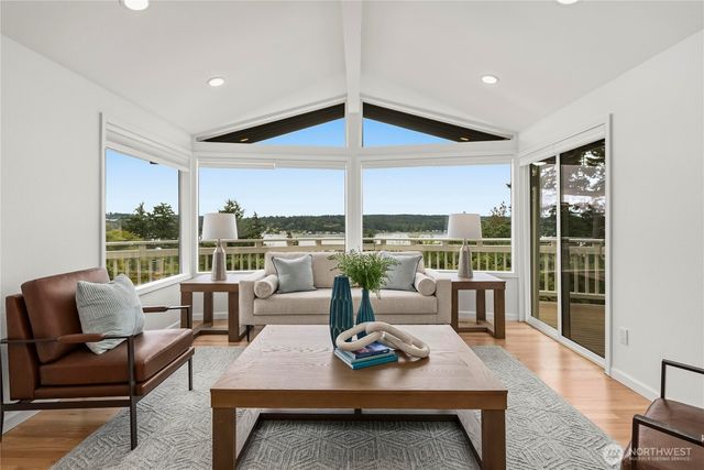 13214 Emerald Drive NW, Gig Harbor, WA 98329