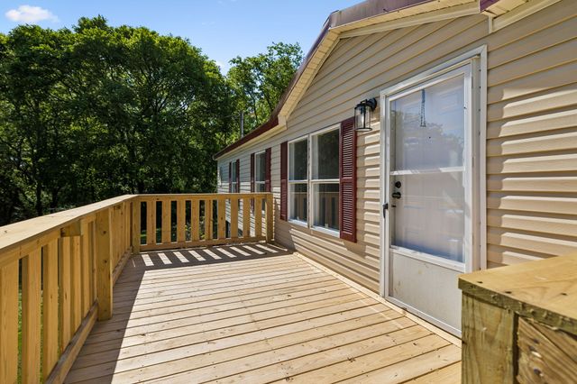 1085 Hawkins Branch Rd, Bethpage, TN 37022
