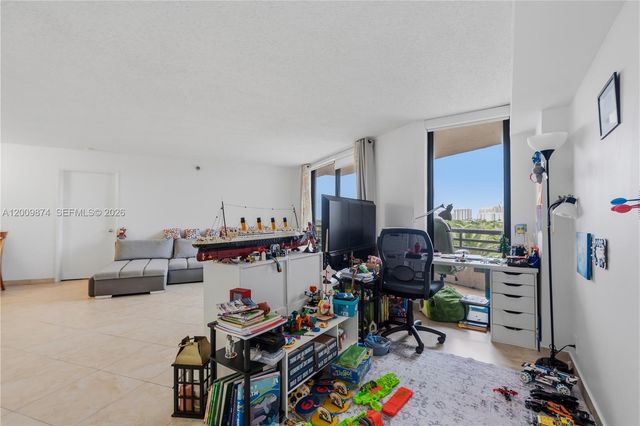 3300 NE 191st St 609, Aventura, FL 33180