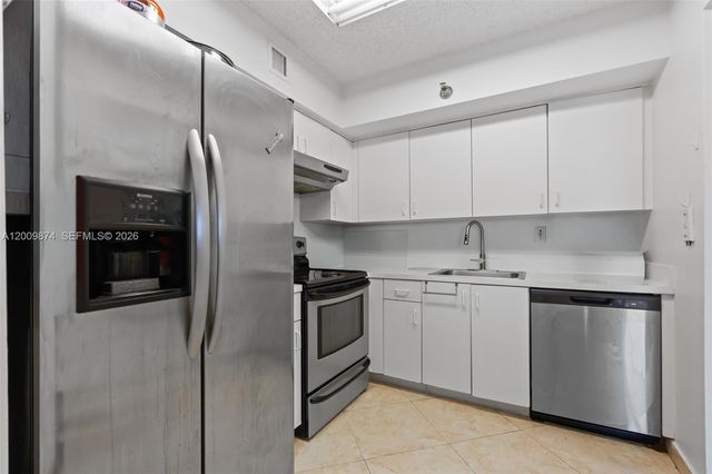 3300 NE 191st St 609, Aventura, FL 33180