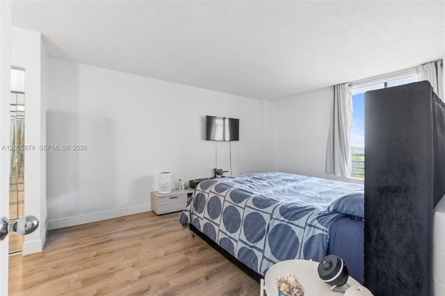 3300 NE 191st St 609, Aventura, FL 33180