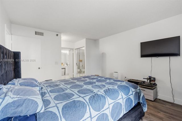 3300 NE 191st St 609, Aventura, FL 33180