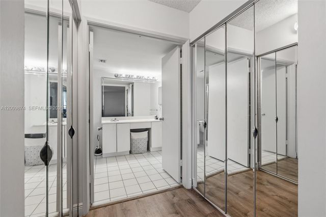 3300 NE 191st St 609, Aventura, FL 33180