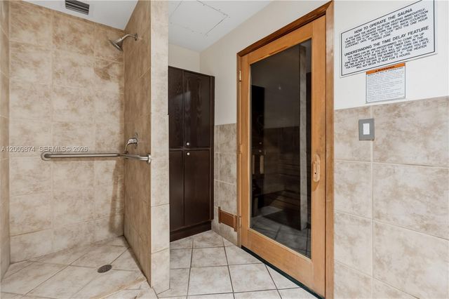 3300 NE 191st St 609, Aventura, FL 33180