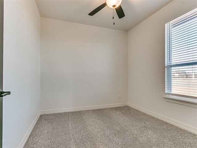 7713 Wilshire Woods Drive, Yukon, OK 73099