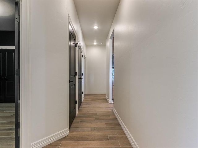 7713 Wilshire Woods Drive, Yukon, OK 73099