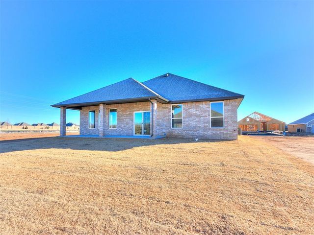 7713 Wilshire Woods Drive, Yukon, OK 73099