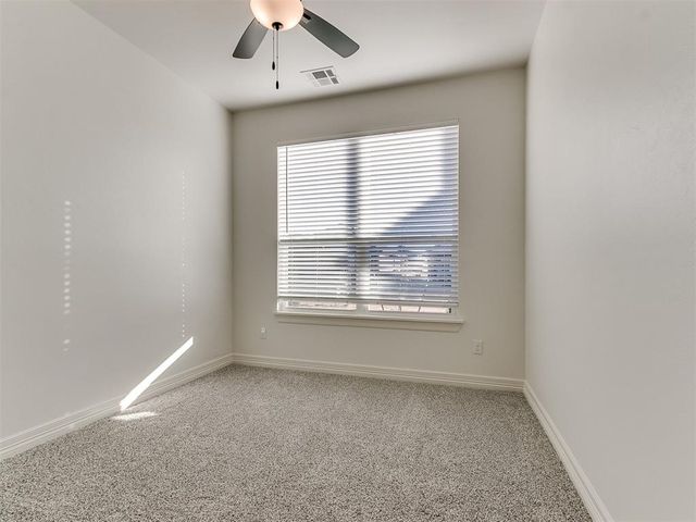 7713 Wilshire Woods Drive, Yukon, OK 73099