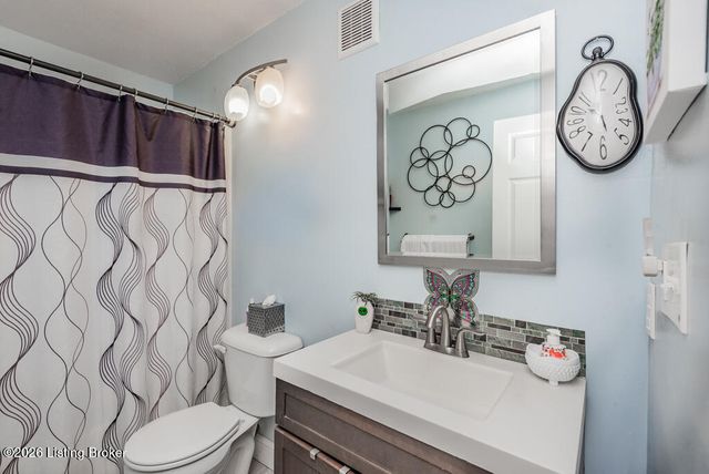 4906 Roman Dr, Louisville, KY 40291