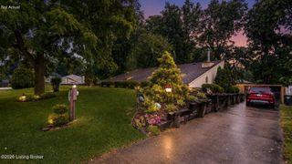 4906 Roman Dr, Louisville, KY 40291