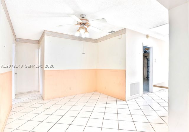 7102 NW 71st St, Tamarac, FL 33321