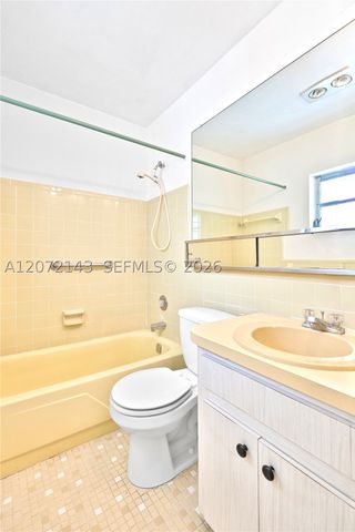 7102 NW 71st St, Tamarac, FL 33321