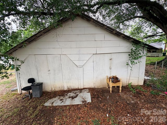 1286 Elmwood Avenue, Lancaster, SC 29720