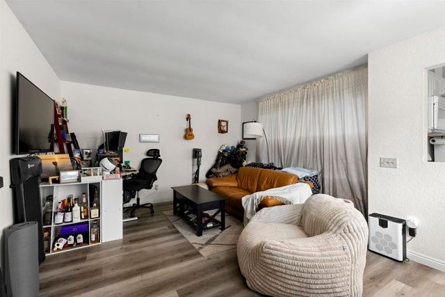 13095 Wimberly Square 107, San Diego, CA 92128