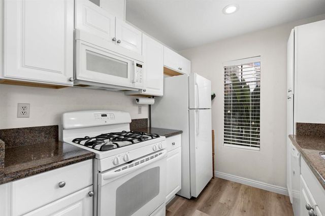 13095 Wimberly Square 107, San Diego, CA 92128