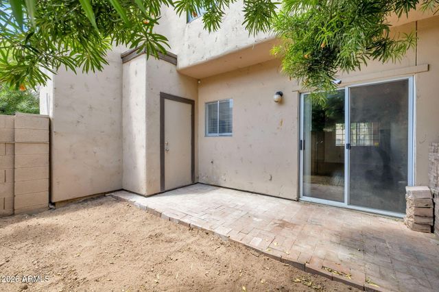 1935 W MORTEN Avenue W 25, Phoenix, AZ 85021