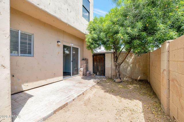 1935 W MORTEN Avenue W 25, Phoenix, AZ 85021