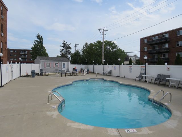 175 Ward St 32, Revere, MA 02151