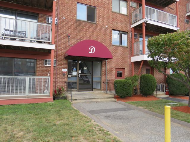 175 Ward St 32, Revere, MA 02151