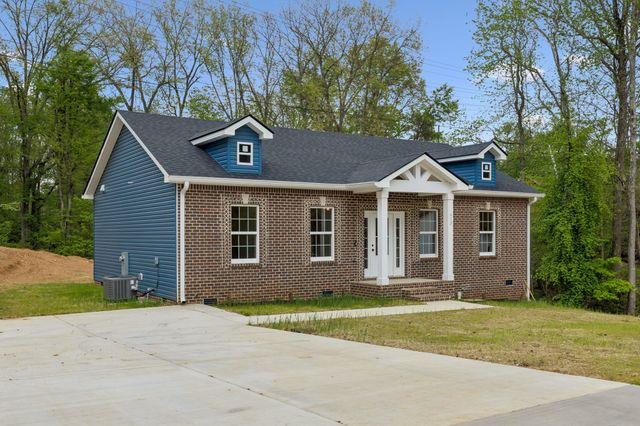 613 Hill Rd, Clarksville, TN 37040