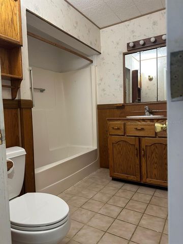 2574 HAWTHORNE STREET, Sarasota, FL 34239