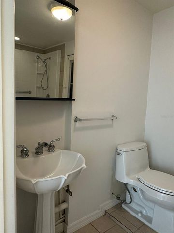 2574 HAWTHORNE STREET, Sarasota, FL 34239
