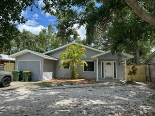 2574 HAWTHORNE STREET, Sarasota, FL 34239