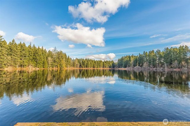 3915 245th Court SE, Sammamish, WA 98029