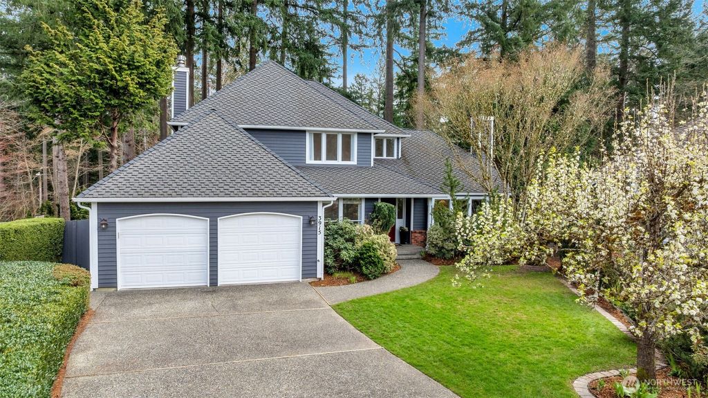 3915 245th Court SE, Sammamish, WA 98029