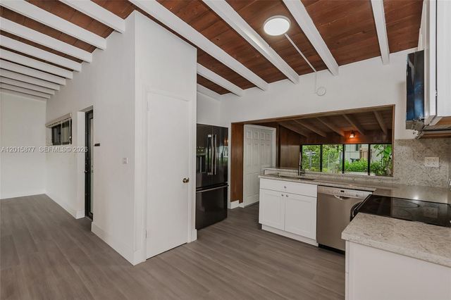 12725 SW 80th Ave, Pinecrest, FL 33156