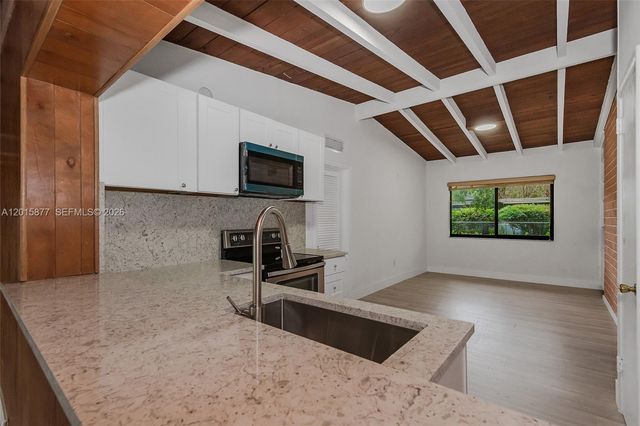 12725 SW 80th Ave, Pinecrest, FL 33156