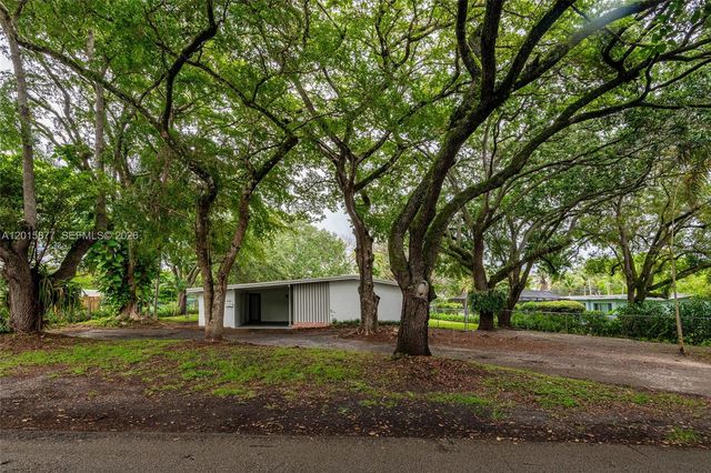 12725 SW 80th Ave, Pinecrest, FL 33156