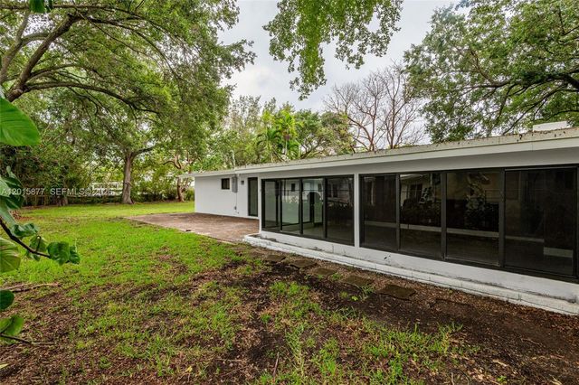 12725 SW 80th Ave, Pinecrest, FL 33156
