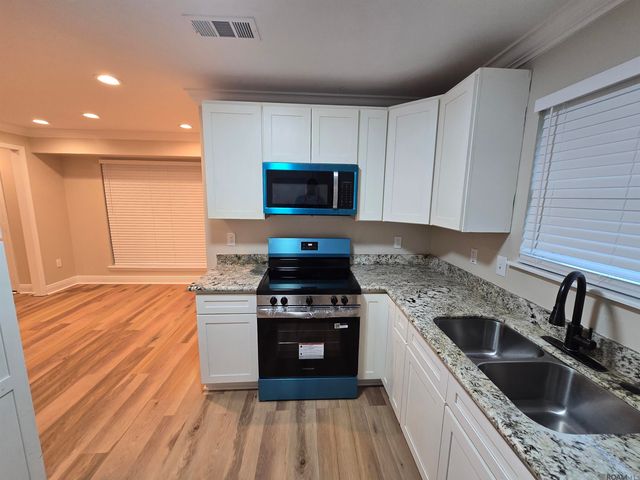 3454 Sterling Dr, Baton Rouge, LA 70814