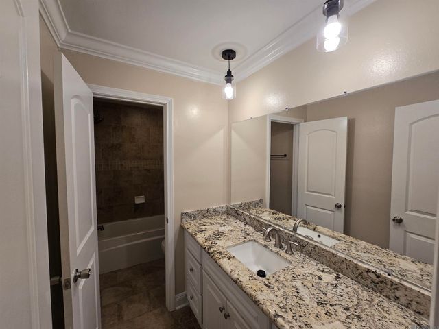 3454 Sterling Dr, Baton Rouge, LA 70814