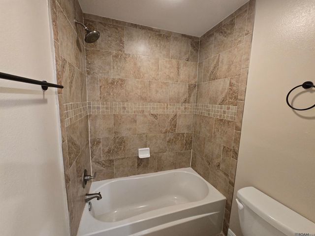 3454 Sterling Dr, Baton Rouge, LA 70814