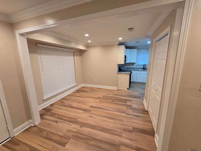 3454 Sterling Dr, Baton Rouge, LA 70814
