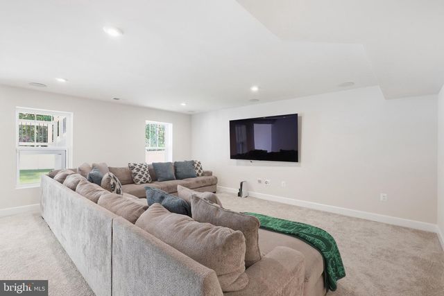 125 HIBISCUS DR, Stafford, VA 22554
