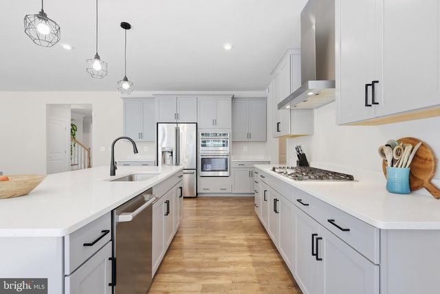 125 HIBISCUS DR, Stafford, VA 22554