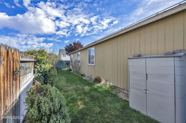 1374 Mountain Rose Drive, Fernley, NV 89408
