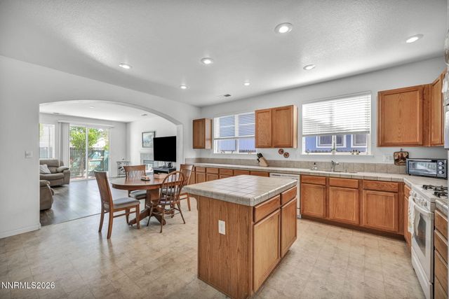 1374 Mountain Rose Drive, Fernley, NV 89408