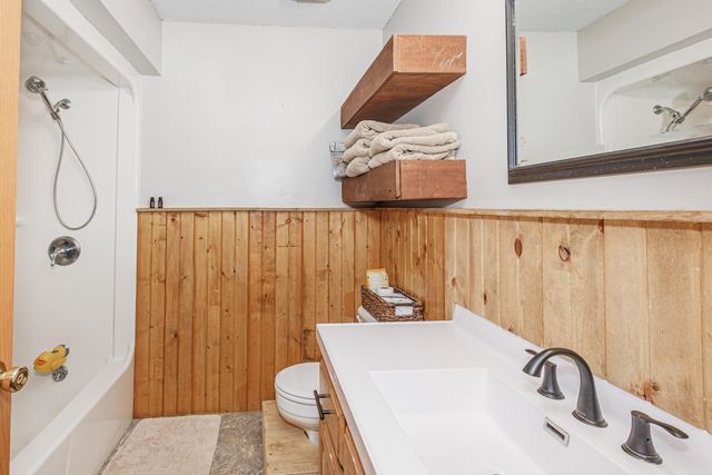 6801 W BRUCE LN, Harrisburg, MO 65256