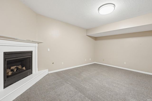 434 Nordyke Drive, Roanoke, IN 46783