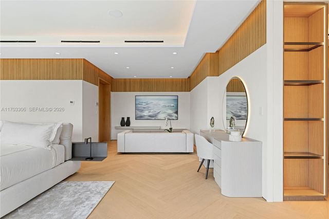 1006 Links Drive, Miami Beach, FL 33109