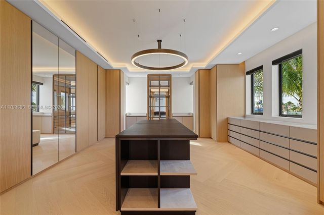 1006 Links Drive, Miami Beach, FL 33109