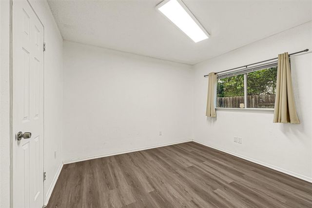 10802 Forest Leaf Drive, Sugar Land, TX 77498