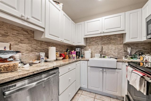 1905 CANTERBURY LANE 17, Sun City Center, FL 33573