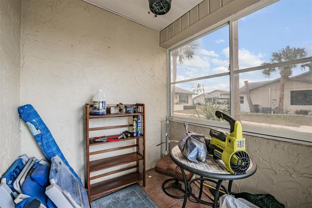 1905 CANTERBURY LANE 17, Sun City Center, FL 33573