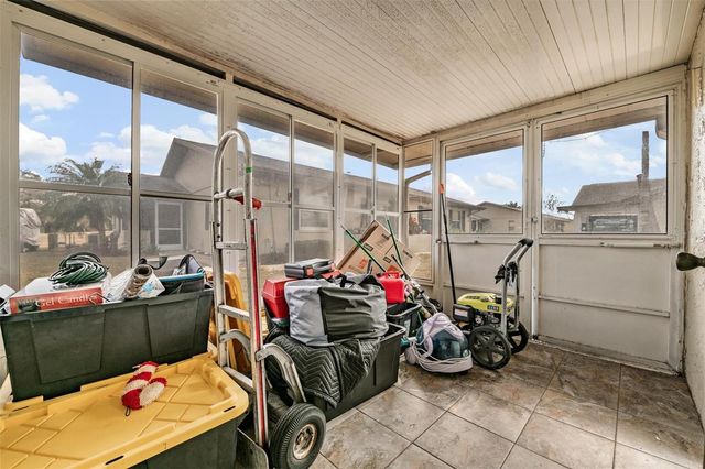 1905 CANTERBURY LANE 17, Sun City Center, FL 33573