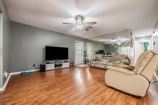 1905 CANTERBURY LANE 17, Sun City Center, FL 33573
